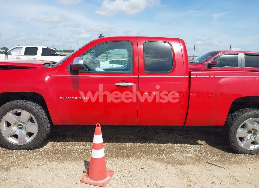 Photo 14 of 2011 Chevrolet Silverado 1500 LT (VIN 1GCRCSE04BZ301582)