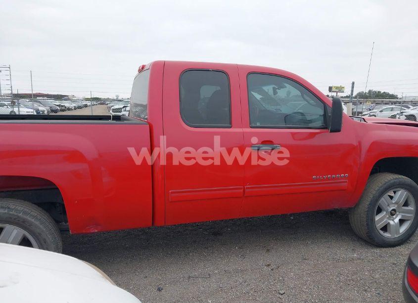 Photo 13 of 2011 Chevrolet Silverado 1500 LT (VIN 1GCRCSE04BZ375651)