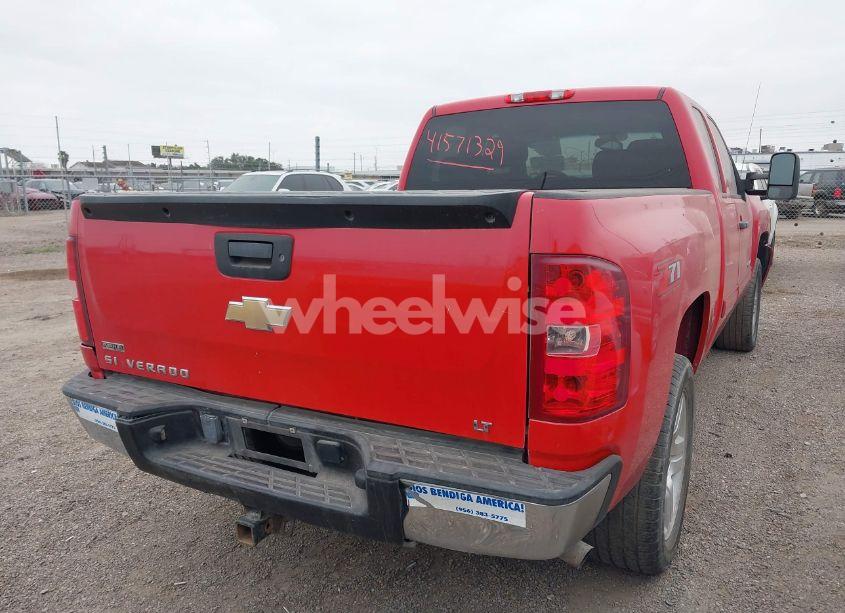 Photo 4 of 2011 Chevrolet Silverado 1500 LT (VIN 1GCRCSE04BZ375651)