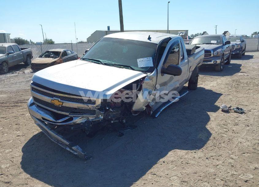 Photo 2 of 2012 Chevrolet Silverado 1500 LT (VIN 1GCRCSE04CZ346975)