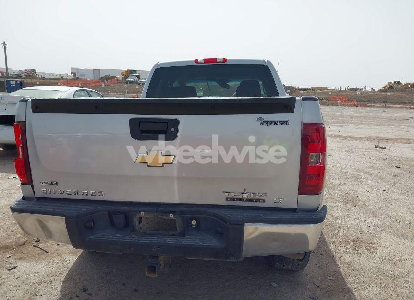 Photo 16 of 2011 Chevrolet Silverado 1500 LT (VIN 1GCRCSE05BZ117820)