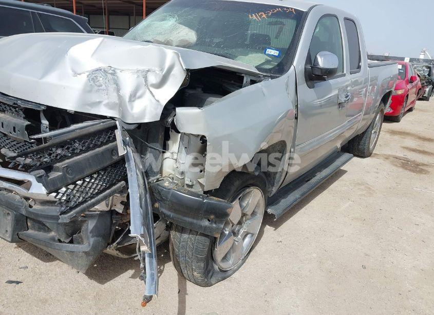 Photo 6 of 2011 Chevrolet Silverado 1500 LT (VIN 1GCRCSE05BZ117820)