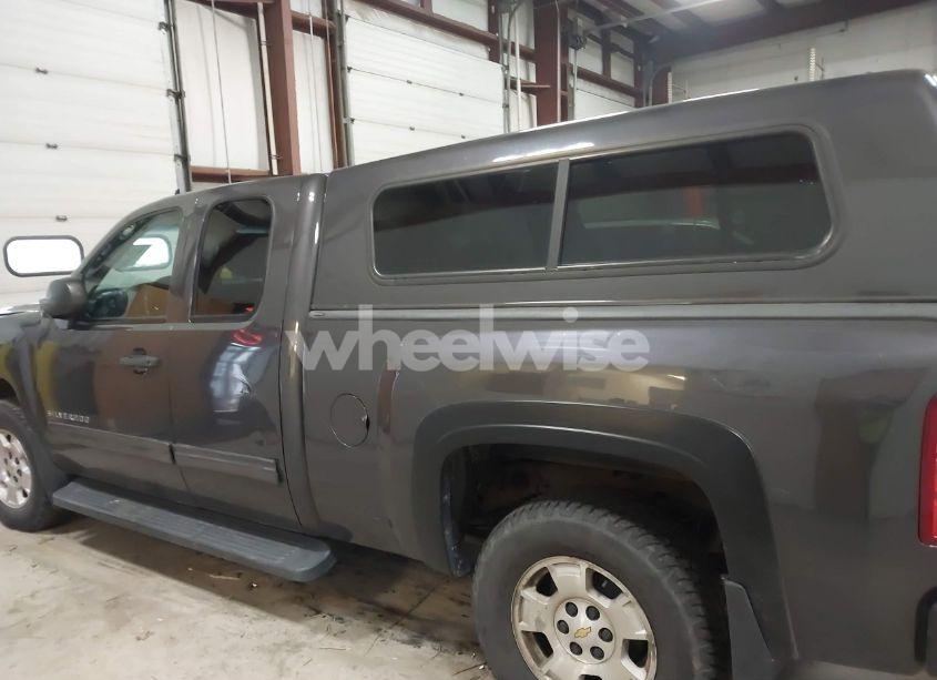 Photo 14 of 2011 Chevrolet Silverado 1500 LT (VIN 1GCRCSE05BZ260072)