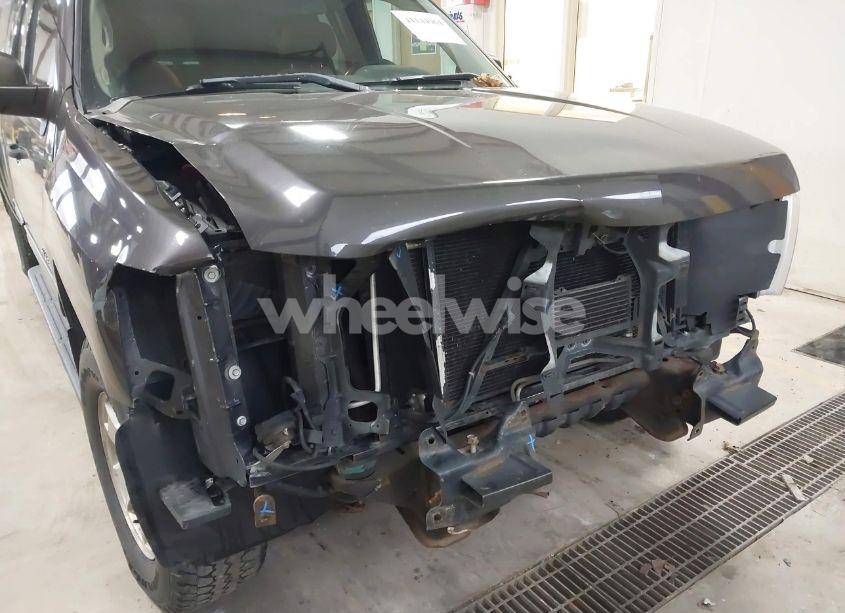 Photo 6 of 2011 Chevrolet Silverado 1500 LT (VIN 1GCRCSE05BZ260072)