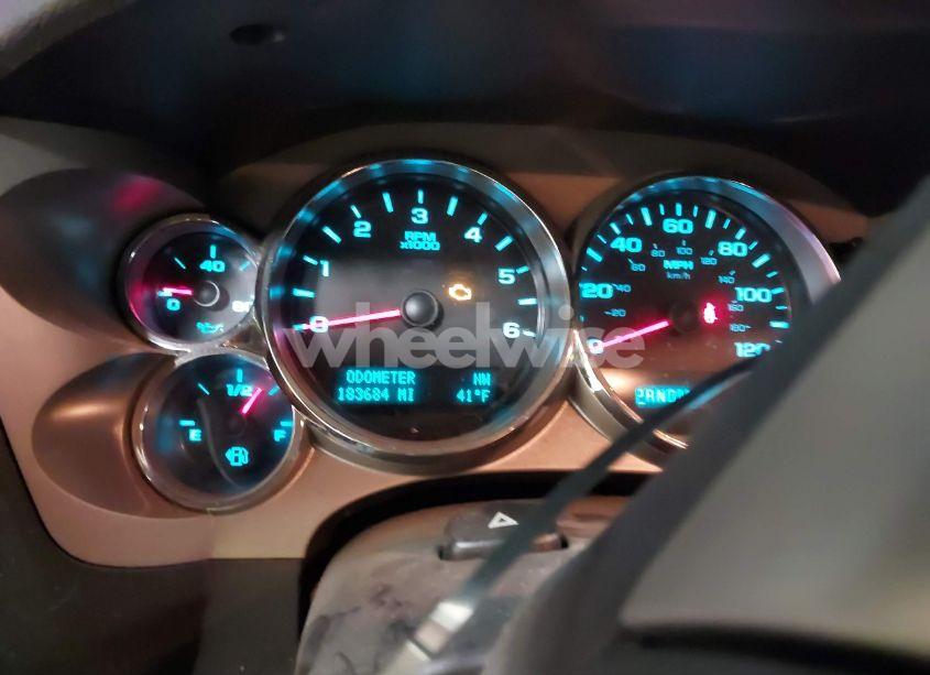 Photo 7 of 2011 Chevrolet Silverado 1500 LT (VIN 1GCRCSE05BZ260072)