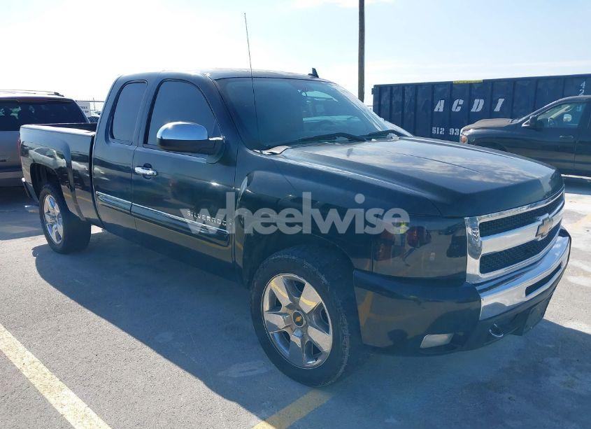 2011 Chevrolet Silverado 1500 LT (VIN 1GCRCSE05BZ408348) main photo