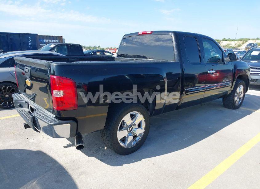 Photo 4 of 2011 Chevrolet Silverado 1500 LT (VIN 1GCRCSE05BZ408348)