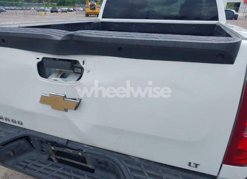 Photo 17 of 2011 Chevrolet Silverado 1500 LT (VIN 1GCRCSE05BZ436733)