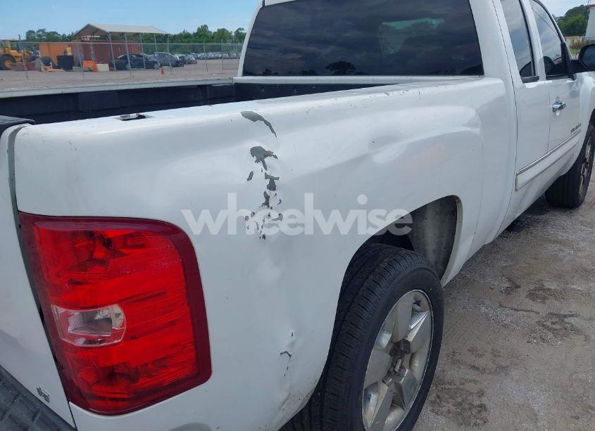 Photo 18 of 2011 Chevrolet Silverado 1500 LT (VIN 1GCRCSE05BZ436733)