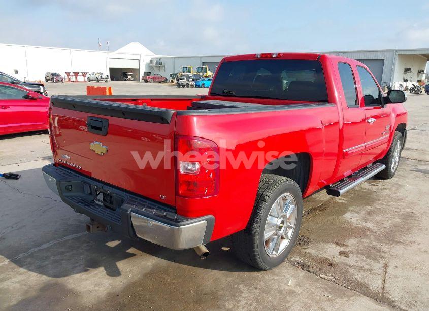 Photo 4 of 2013 Chevrolet Silverado 1500 LT (VIN 1GCRCSE05DZ286934)
