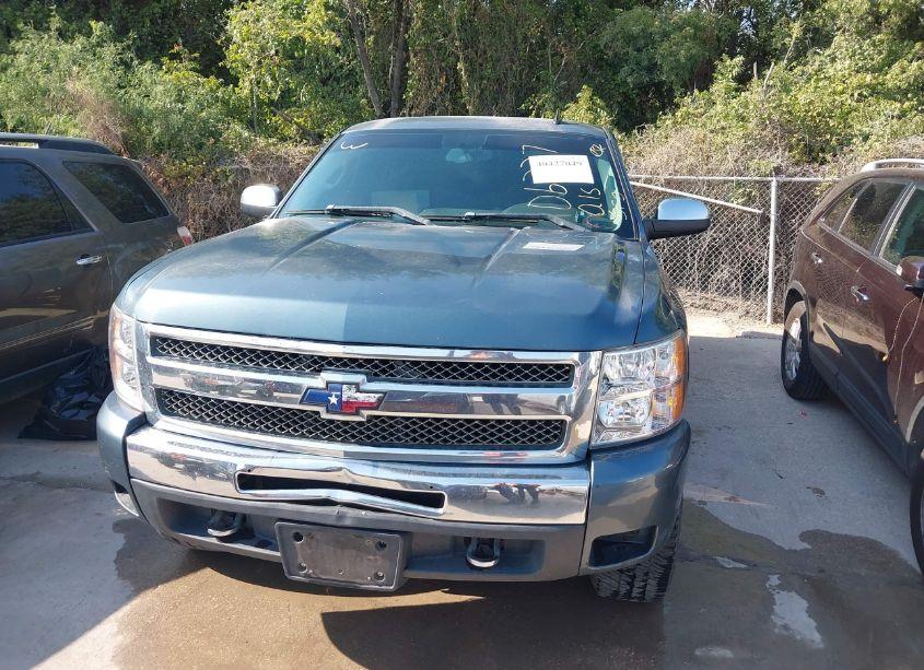 Photo 12 of 2011 Chevrolet Silverado 1500 LT (VIN 1GCRCSE06BZ106227)