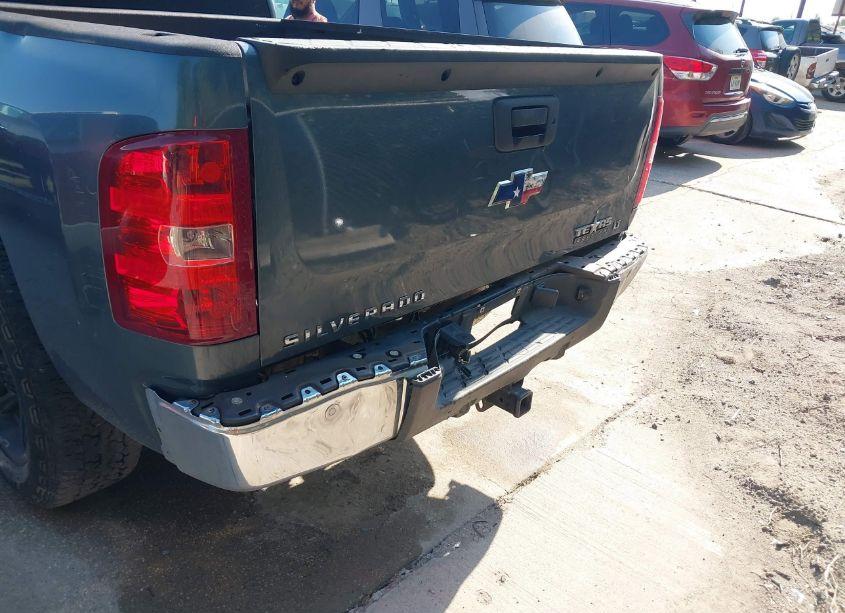Photo 17 of 2011 Chevrolet Silverado 1500 LT (VIN 1GCRCSE06BZ106227)