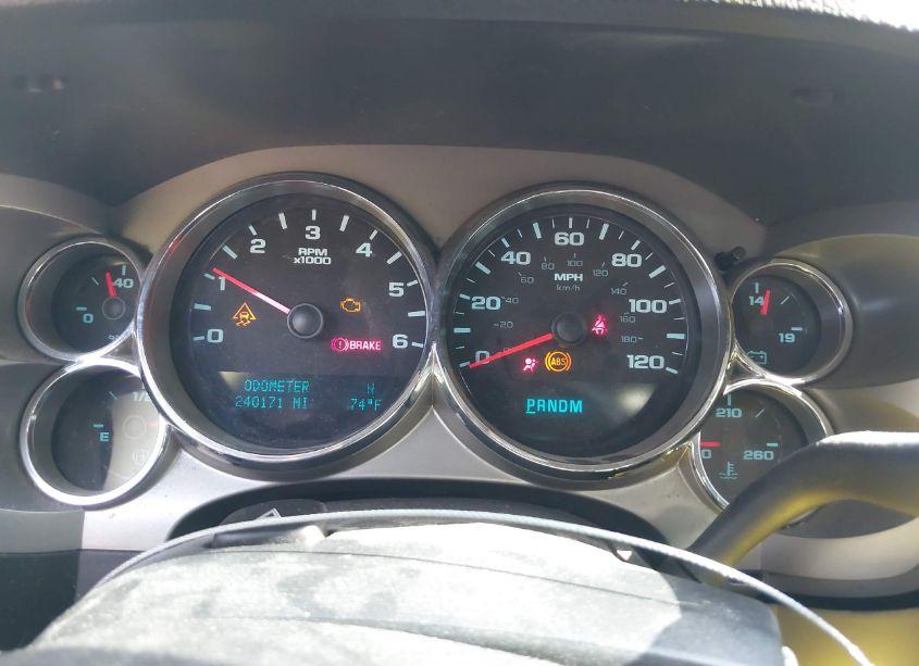 Photo 7 of 2011 Chevrolet Silverado 1500 LT (VIN 1GCRCSE06BZ106227)