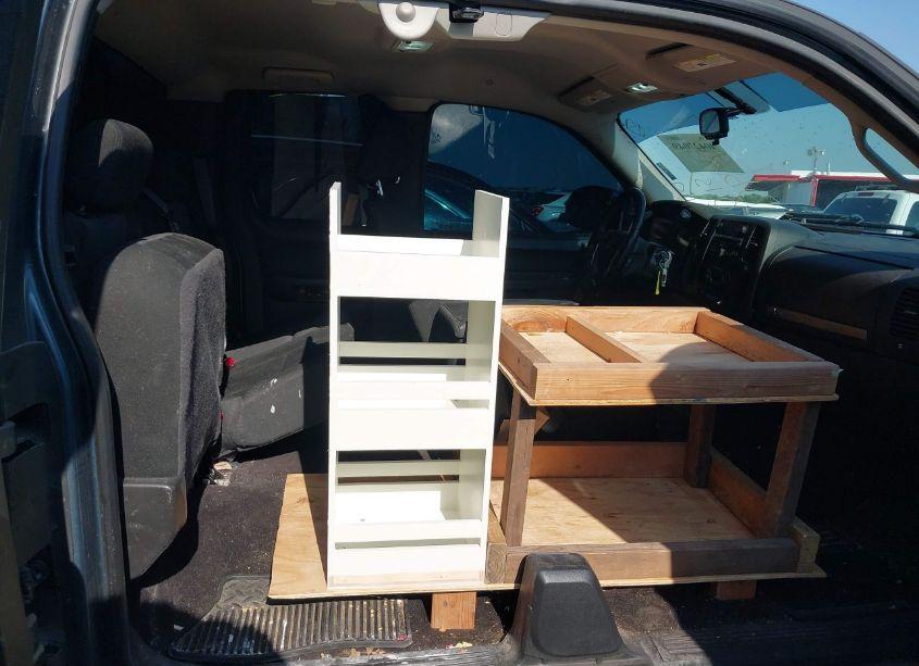 Photo 8 of 2011 Chevrolet Silverado 1500 LT (VIN 1GCRCSE06BZ106227)