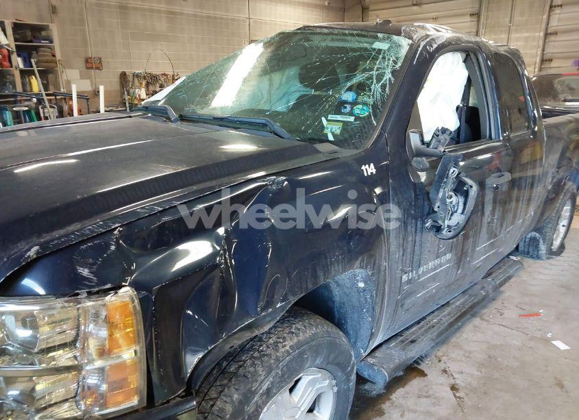 Photo 6 of 2011 Chevrolet Silverado 1500 LT (VIN 1GCRCSE06BZ361721)