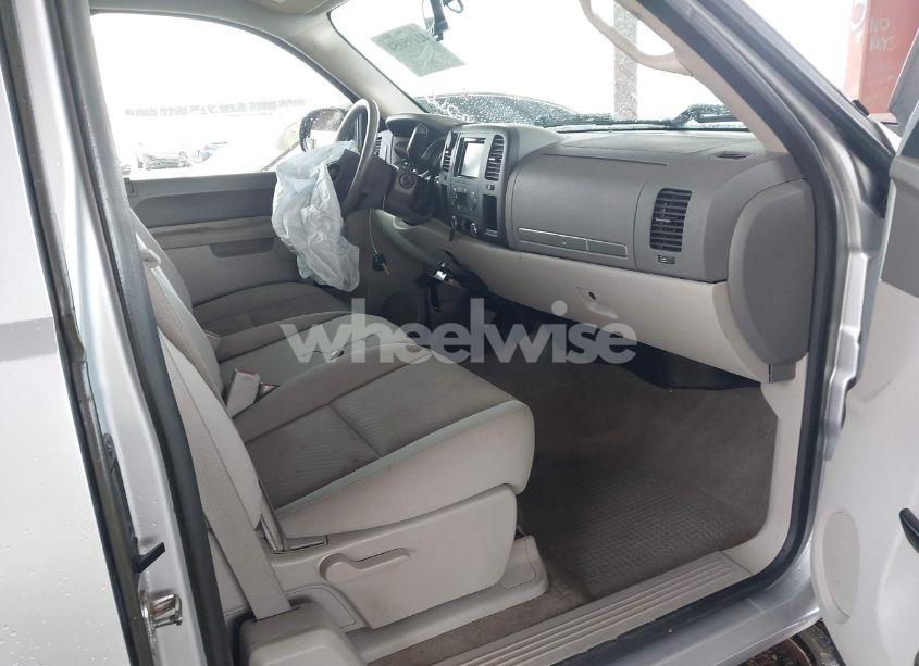 Photo 5 of 2012 Chevrolet Silverado 1500 LT (VIN 1GCRCSE06CZ249051)