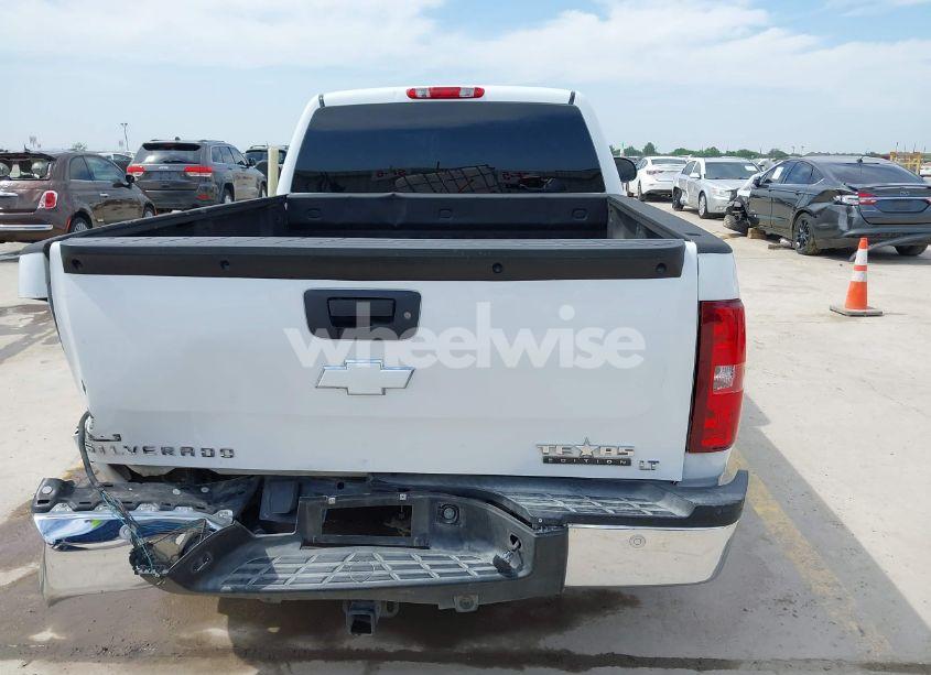 Photo 17 of 2011 Chevrolet Silverado 1500 LT (VIN 1GCRCSE07BZ103076)