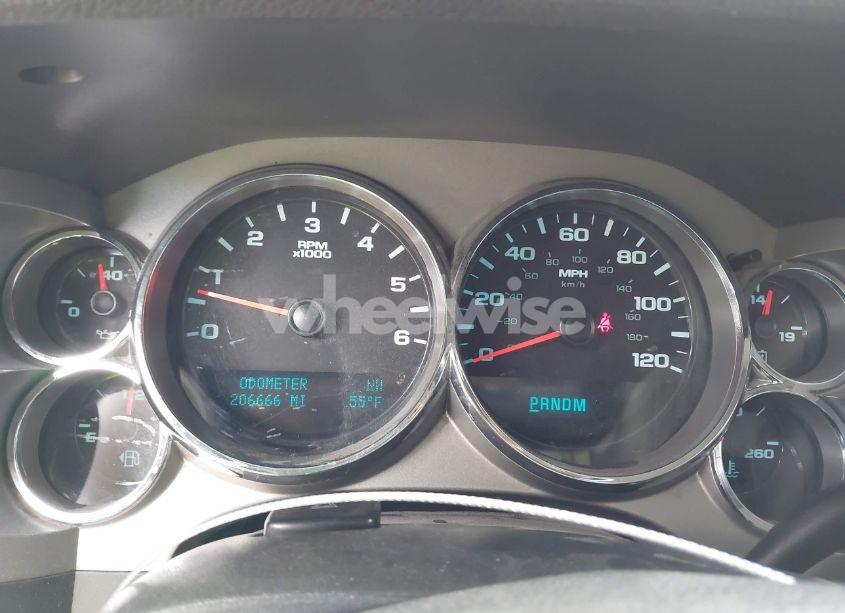 Photo 7 of 2011 Chevrolet Silverado 1500 LT (VIN 1GCRCSE07BZ103076)