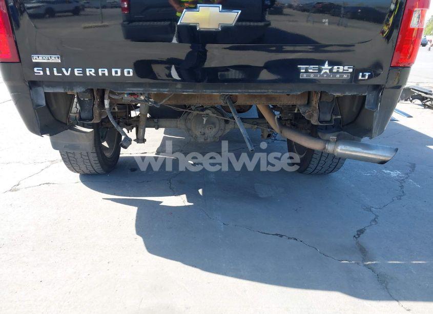 Photo 6 of 2011 Chevrolet Silverado 1500 LT (VIN 1GCRCSE07BZ235237)