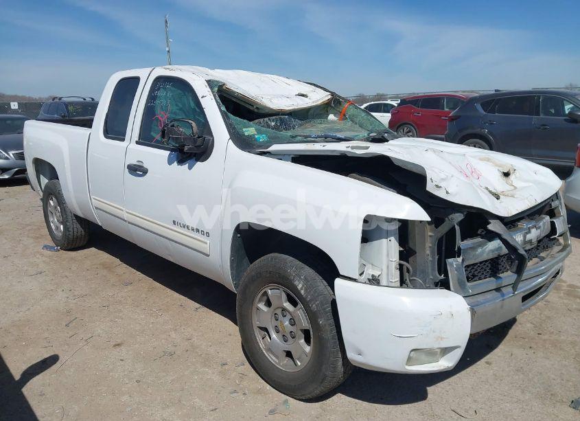 2011 Chevrolet Silverado 1500 LT (VIN 1GCRCSE07BZ301088) main photo