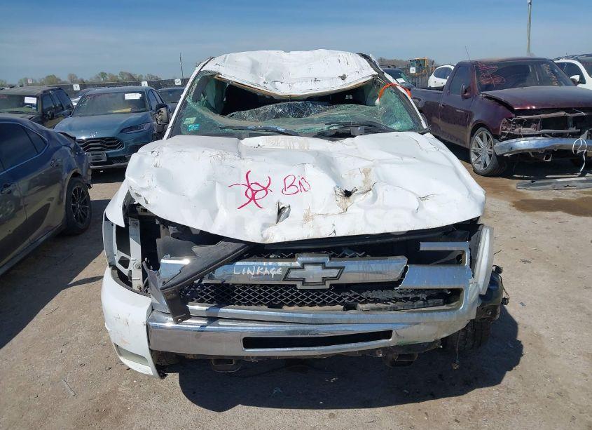 Photo 12 of 2011 Chevrolet Silverado 1500 LT (VIN 1GCRCSE07BZ301088)