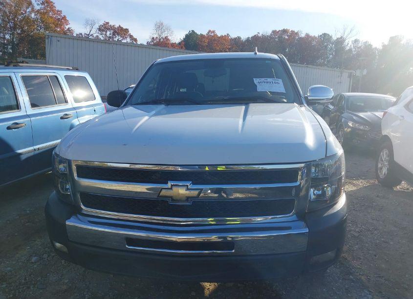Photo 12 of 2011 Chevrolet Silverado 1500 LT (VIN 1GCRCSE07BZ391231)