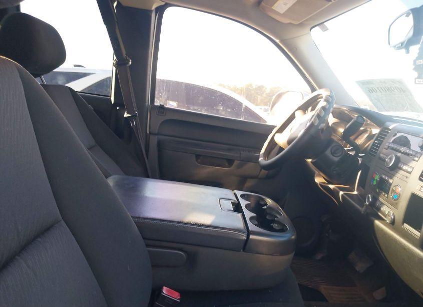 Photo 5 of 2011 Chevrolet Silverado 1500 LT (VIN 1GCRCSE07BZ391231)