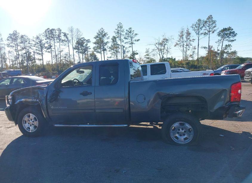 Photo 14 of 2011 Chevrolet Silverado 1500 LT (VIN 1GCRCSE07BZ437351)