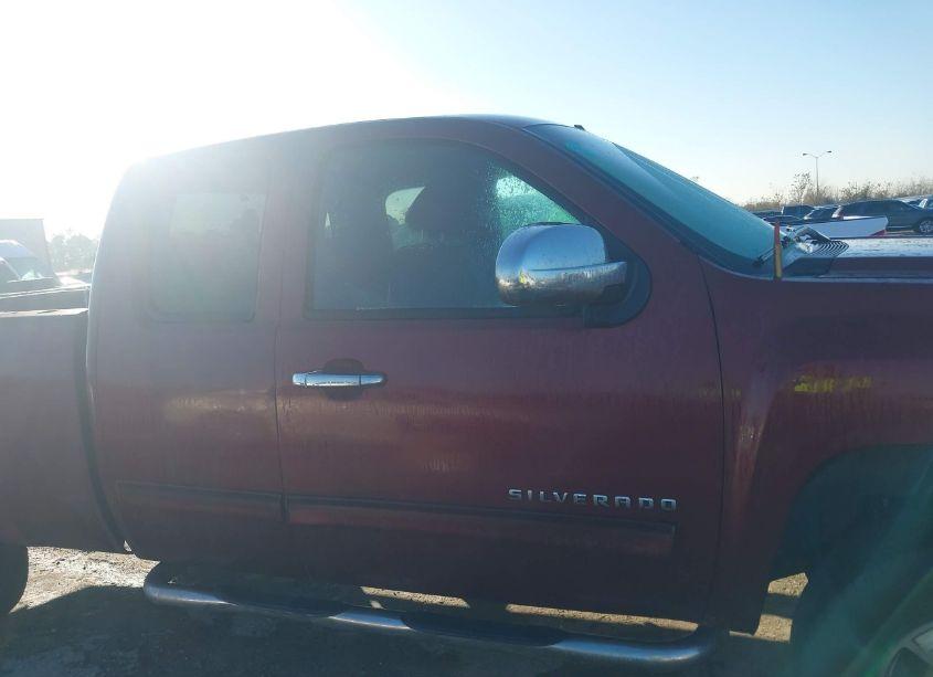 Photo 13 of 2013 Chevrolet Silverado 1500 LT (VIN 1GCRCSE07DZ138591)