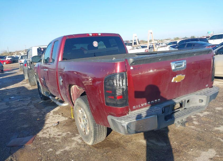 Photo 3 of 2013 Chevrolet Silverado 1500 LT (VIN 1GCRCSE07DZ138591)