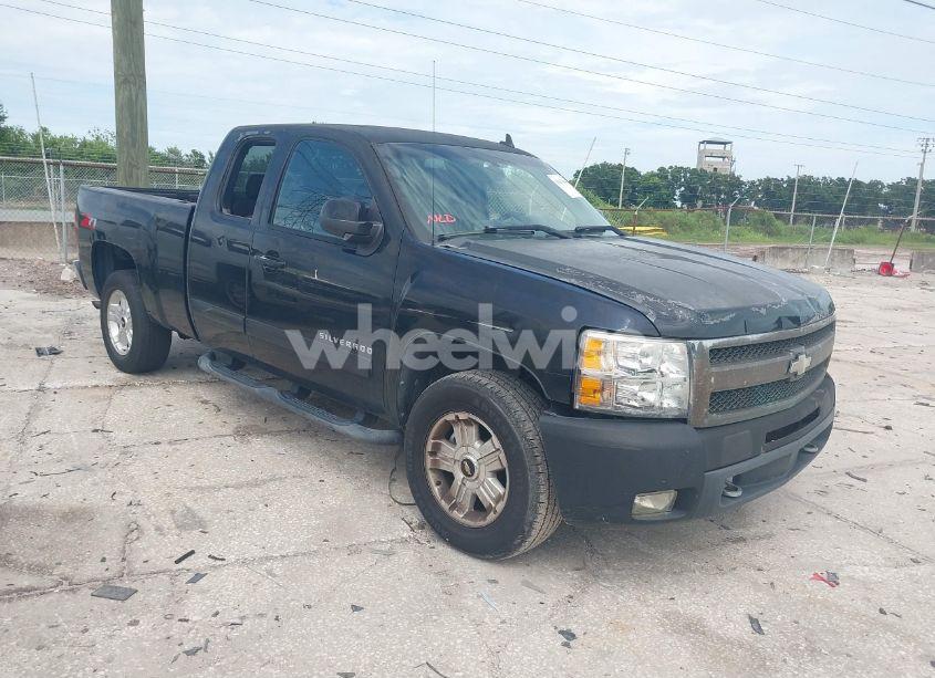 2011 Chevrolet Silverado 1500 LT (VIN 1GCRCSE08BZ159284) main photo