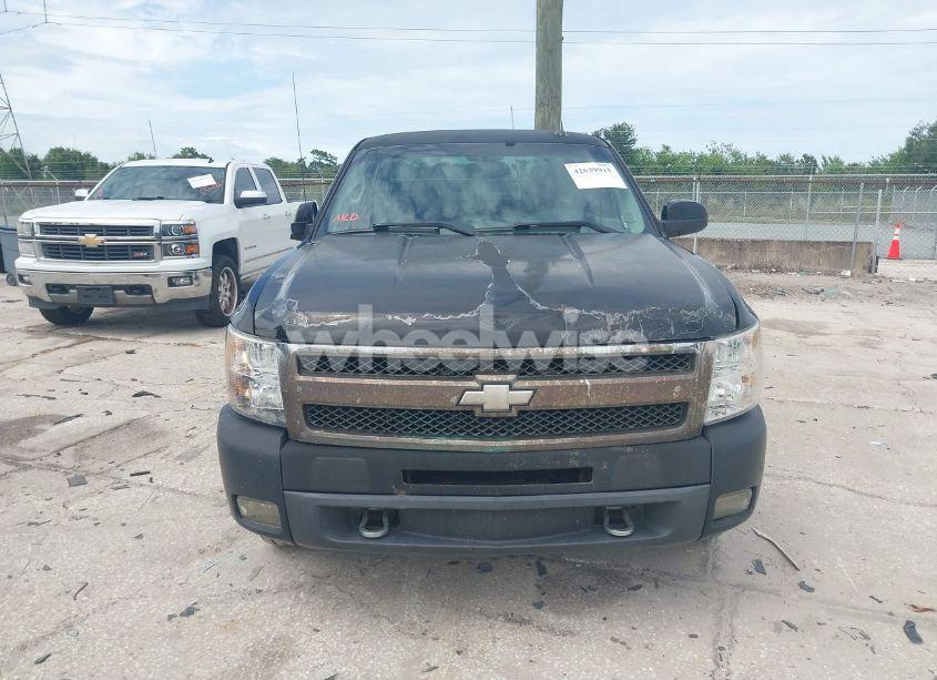Photo 12 of 2011 Chevrolet Silverado 1500 LT (VIN 1GCRCSE08BZ159284)