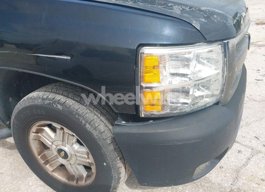 Photo 18 of 2011 Chevrolet Silverado 1500 LT (VIN 1GCRCSE08BZ159284)