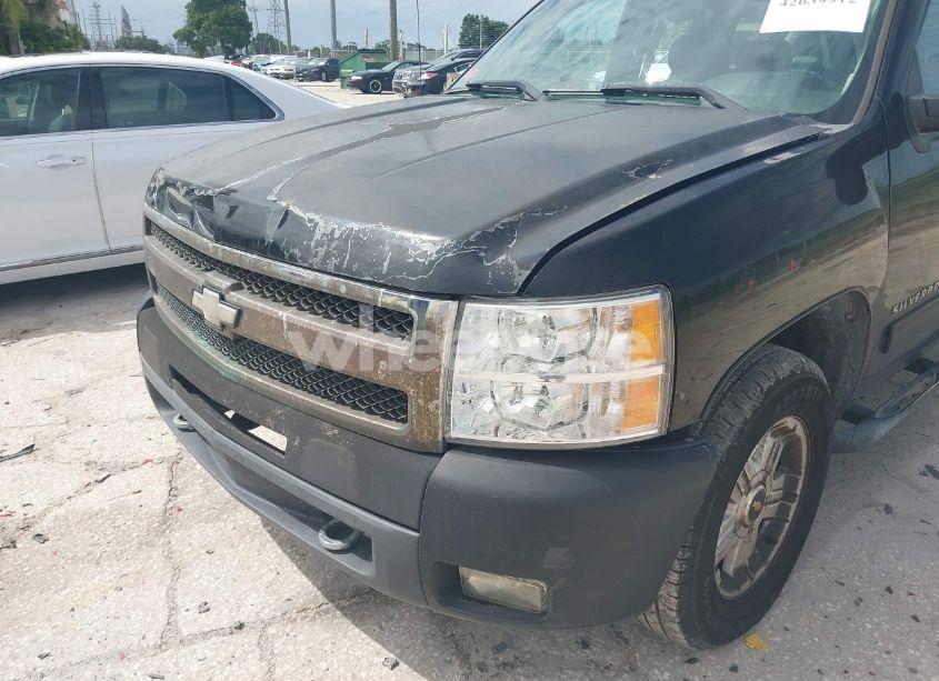 Photo 6 of 2011 Chevrolet Silverado 1500 LT (VIN 1GCRCSE08BZ159284)