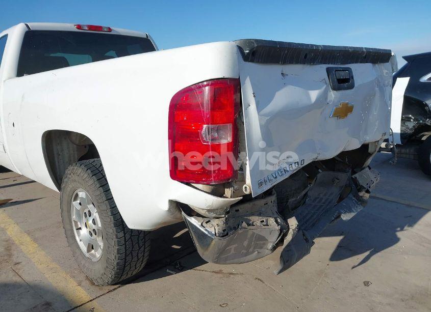 Photo 19 of 2013 Chevrolet Silverado 1500 LT (VIN 1GCRCSE08DZ166948)