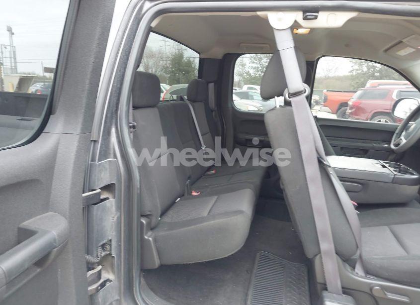 Photo 8 of 2011 Chevrolet Silverado 1500 LT (VIN 1GCRCSE09BZ204409)