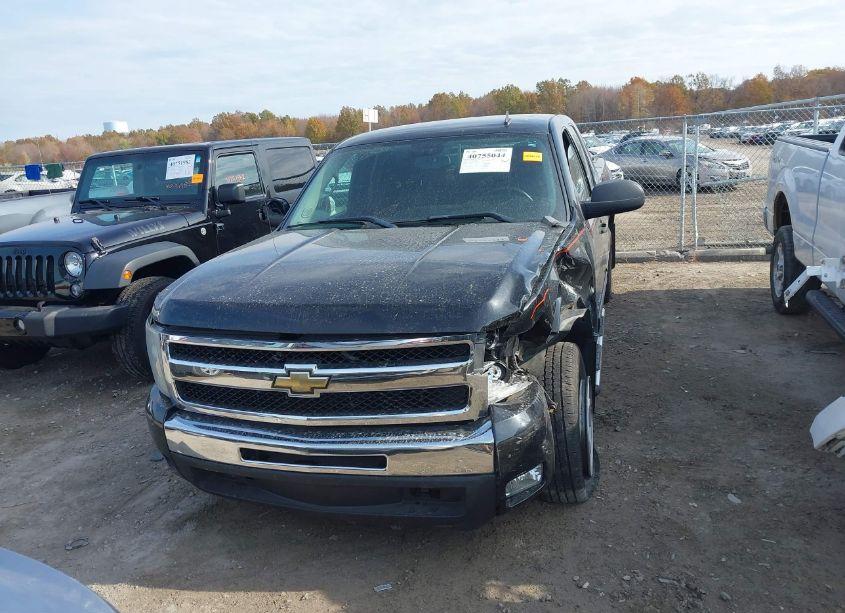 Photo 12 of 2011 Chevrolet Silverado 1500 LT (VIN 1GCRCSE09BZ393854)