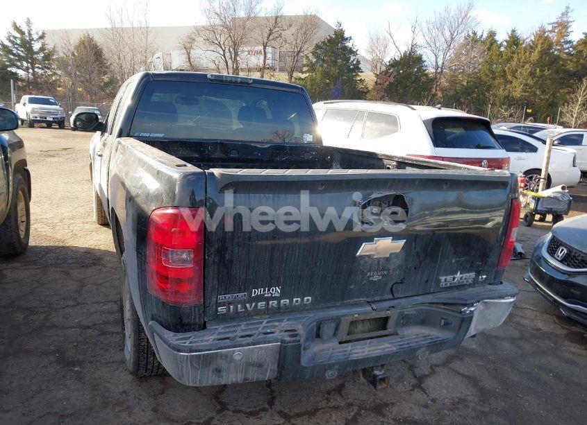 Photo 16 of 2011 Chevrolet Silverado 1500 LT (VIN 1GCRCSE09BZ421152)