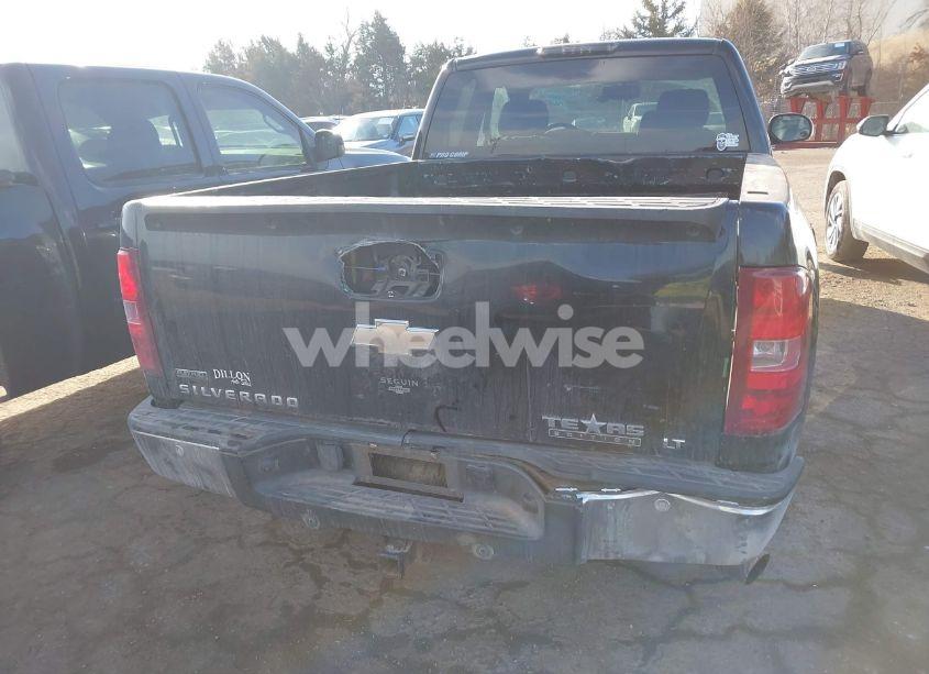 Photo 6 of 2011 Chevrolet Silverado 1500 LT (VIN 1GCRCSE09BZ421152)