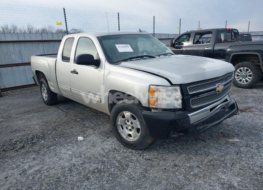 2011 Chevrolet Silverado 1500 LT (VIN 1GCRCSE0XBZ348454) main photo