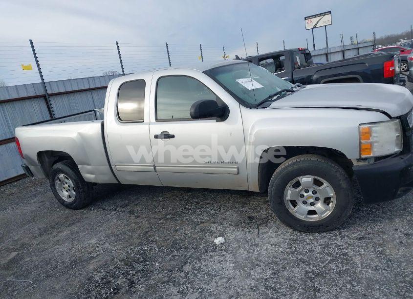 Photo 13 of 2011 Chevrolet Silverado 1500 LT (VIN 1GCRCSE0XBZ348454)