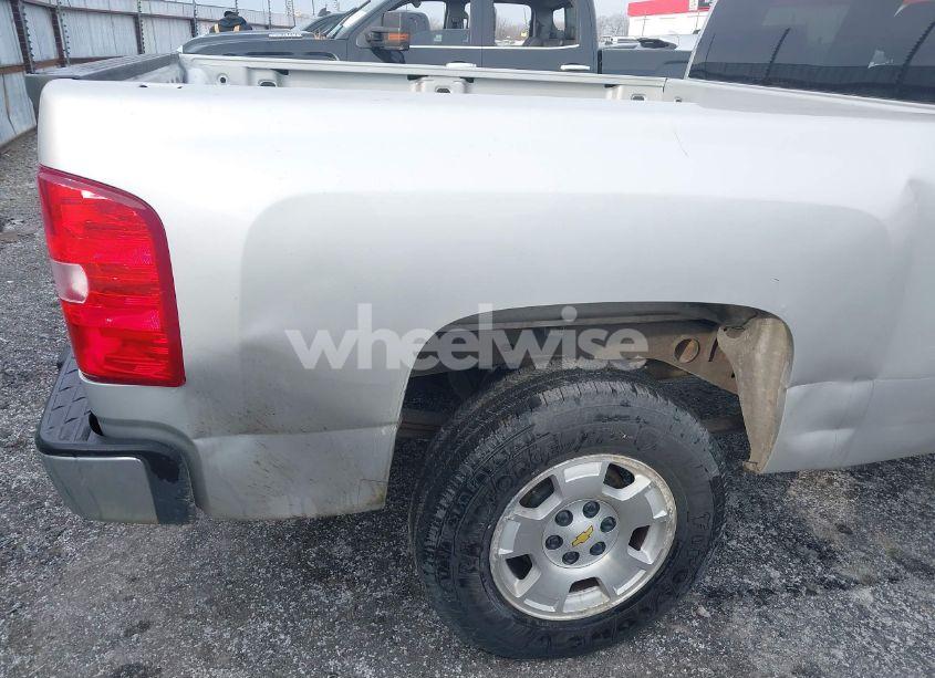 Photo 18 of 2011 Chevrolet Silverado 1500 LT (VIN 1GCRCSE0XBZ348454)