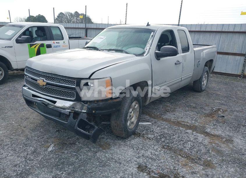 Photo 2 of 2011 Chevrolet Silverado 1500 LT (VIN 1GCRCSE0XBZ348454)