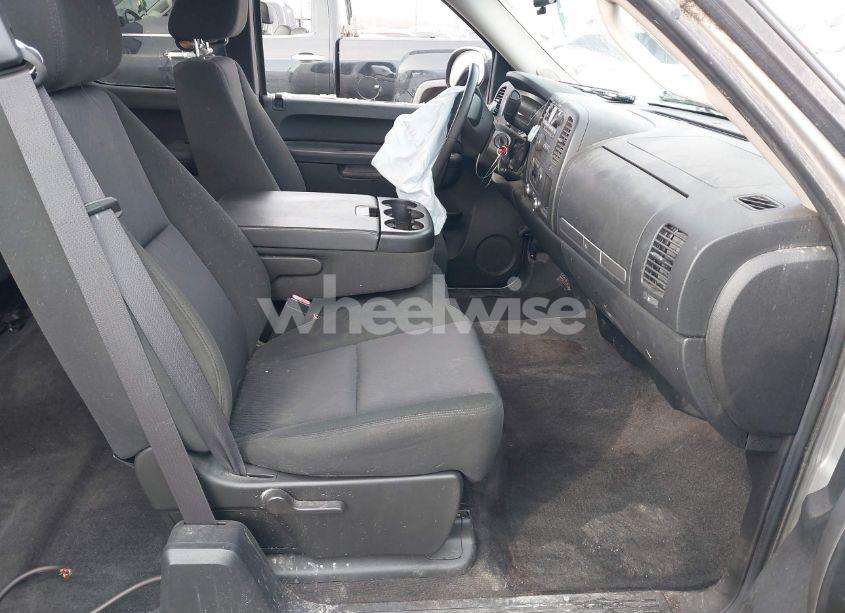 Photo 5 of 2011 Chevrolet Silverado 1500 LT (VIN 1GCRCSE0XBZ348454)