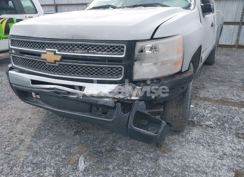 Photo 6 of 2011 Chevrolet Silverado 1500 LT (VIN 1GCRCSE0XBZ348454)