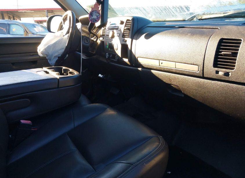Photo 5 of 2013 Chevrolet Silverado 1500 LT (VIN 1GCRCSE0XDZ260197)