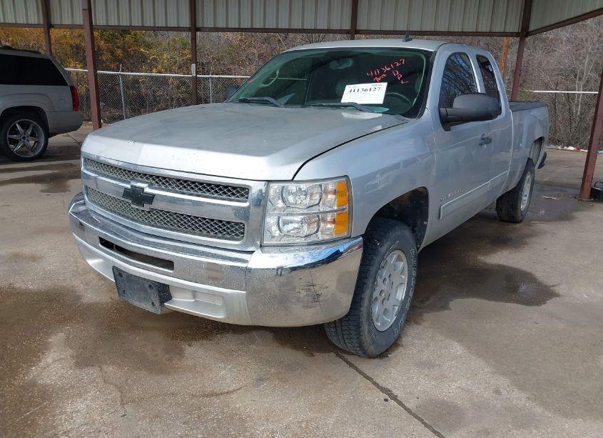 Photo 2 of 2013 Chevrolet Silverado 1500 LT (VIN 1GCRCSE0XDZ264170)