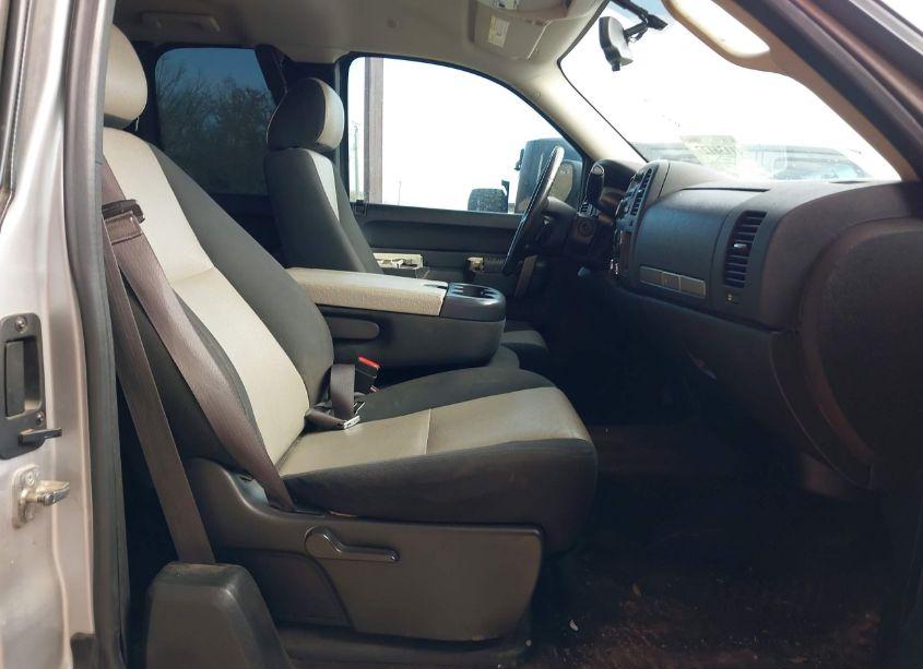 Photo 5 of 2013 Chevrolet Silverado 1500 LT (VIN 1GCRCSE0XDZ264170)
