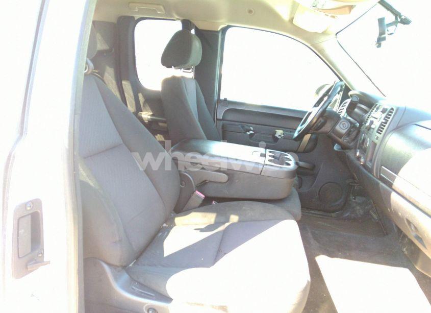 Photo 5 of 2013 Chevrolet Silverado 1500 LT (VIN 1GCRCSE0XDZ278084)