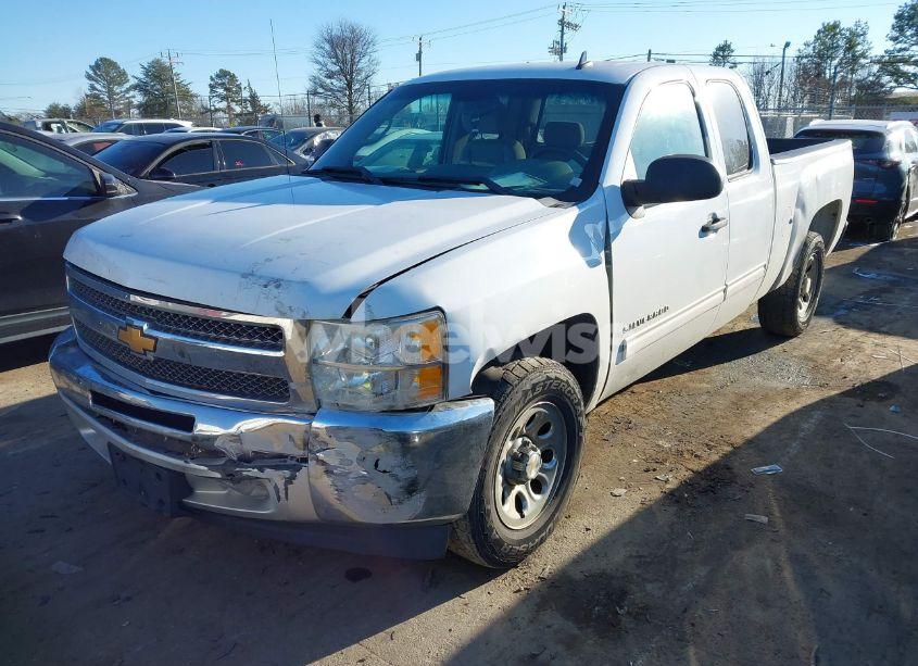 Photo 2 of 2013 Chevrolet Silverado 1500 LT (VIN 1GCRCSEA4DZ325537)